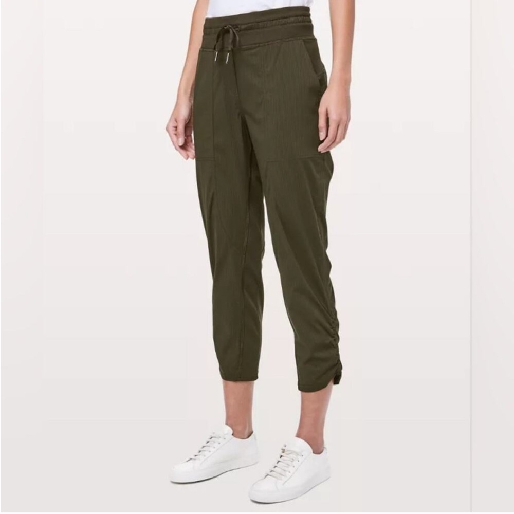 Lululemon Olive green pants size 8
